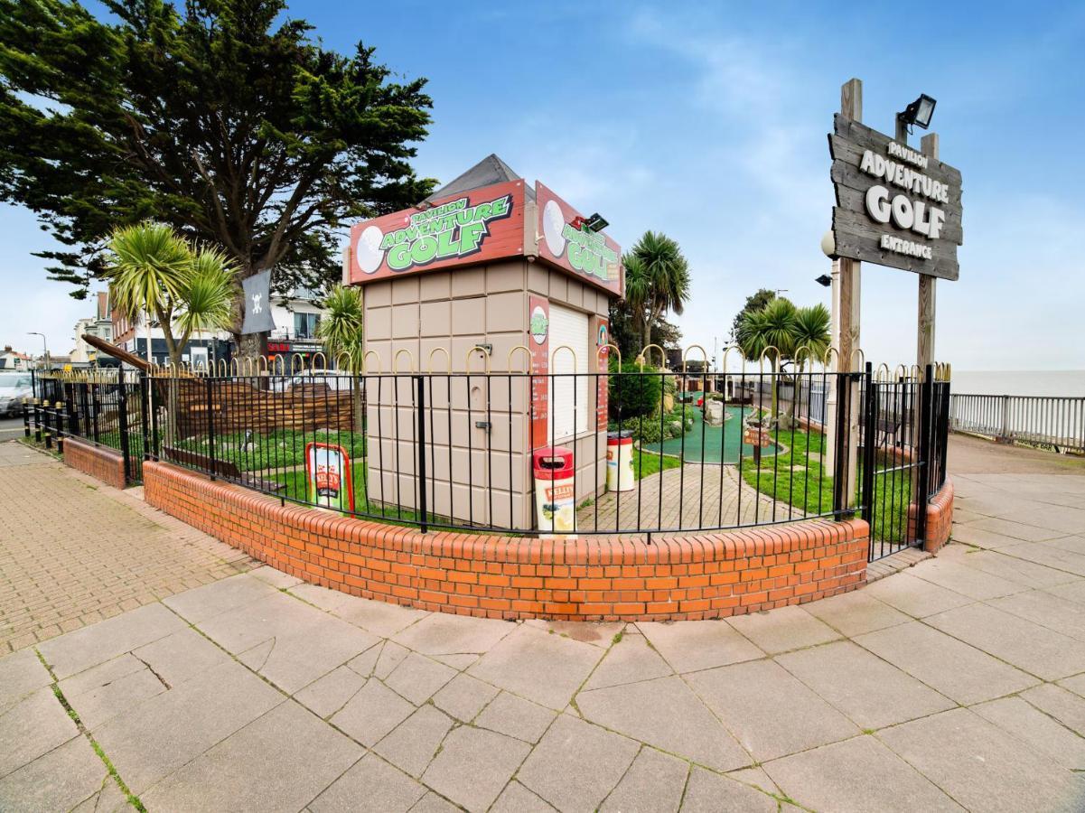 Hotel Sea Breeze Clacton-on-Sea Extérieur photo