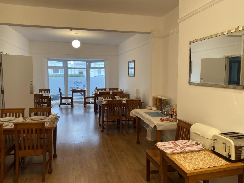 Hotel Sea Breeze Clacton-on-Sea Extérieur photo
